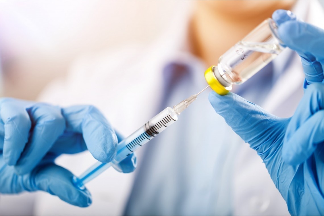 AstraZeneca заявила, что ее вакцина защищает от индийского штамма «Дельта»