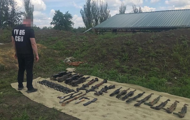 Военные на Донбассе пытались украсть оружие (фото, видео)