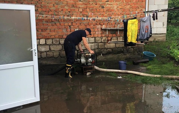 В Украине подтоплены почти 250 домов (фото)