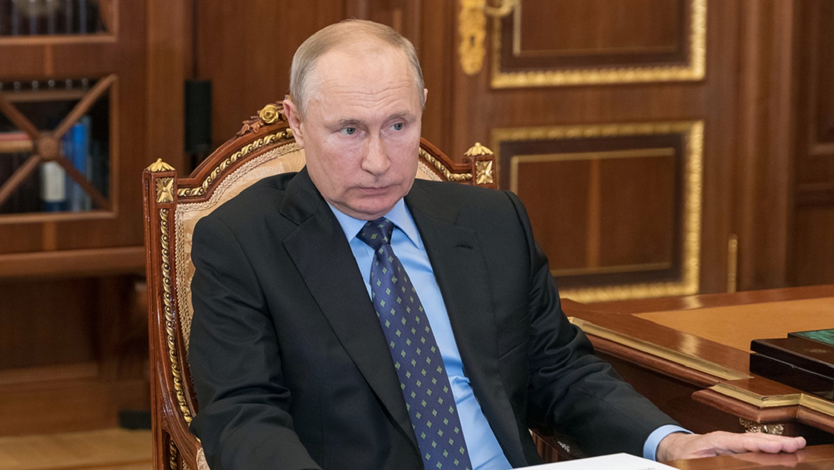 «Вы затыкаете мне рот»: Путин поспорил с американским журналистом