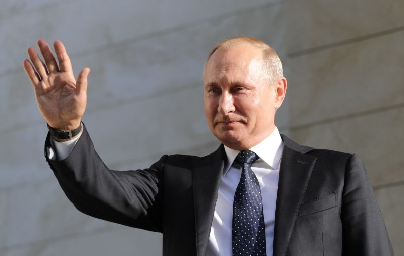 «Пусть там борется с режимом Лукашенко»: Путин о Протасевиче