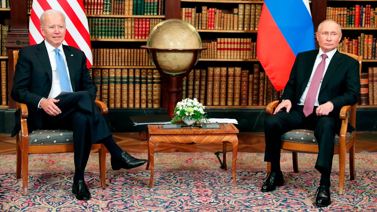 Байден и Путин начали переговоры в расширенном составе: что известно