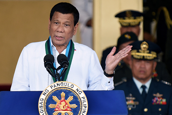 Президент Филиппин пригрозил гражданам лишением свободы за отказ от вакцинации
