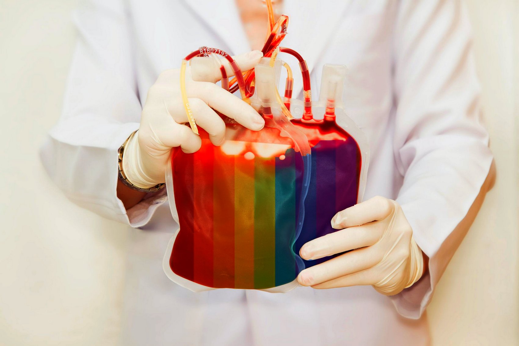 В МОЗ разрешили гомосексуалам быть донорами крови