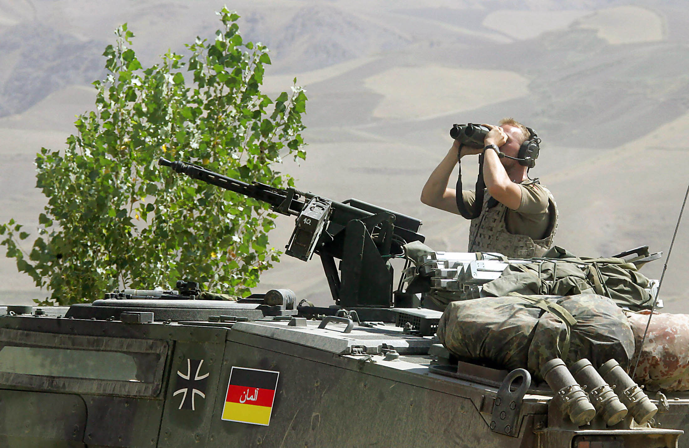 Немецкие военные пытаются эвакуировать из Афганистана свой запас пива