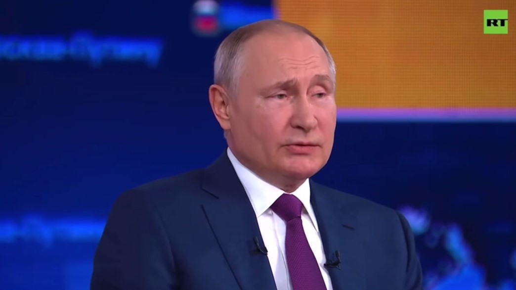 Путин объяснил, почему его вакцинацию не снимали на видео