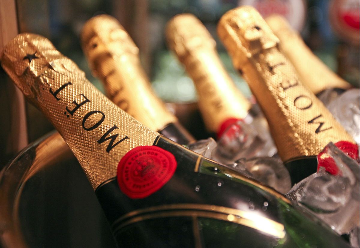 Moet Hennessy согласилась называть в России шампанское «игристым вином»