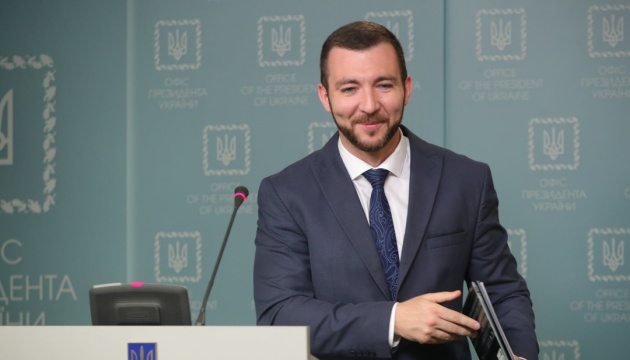Новый пресс-секретарь Зеленского дал первый брифинг (видео)