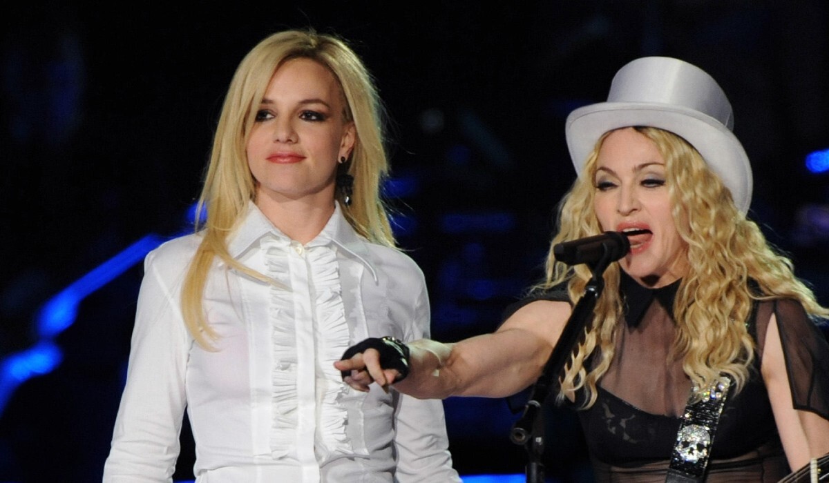 «Вытащим из тюрьмы!». Мадонна обещает освободить Бритни Спирс от опеки отца