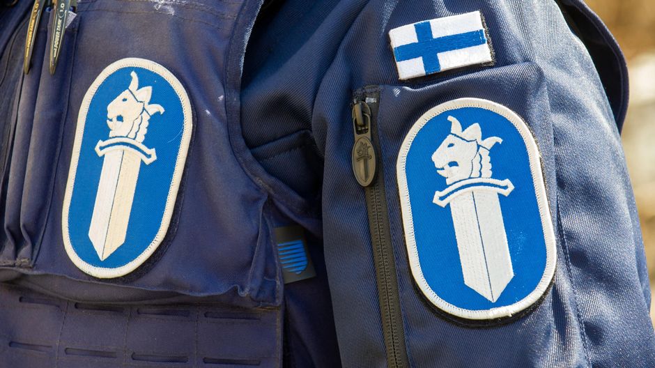В Финляндии троих полицейских уволили за сбор средств для батальона «Азов»