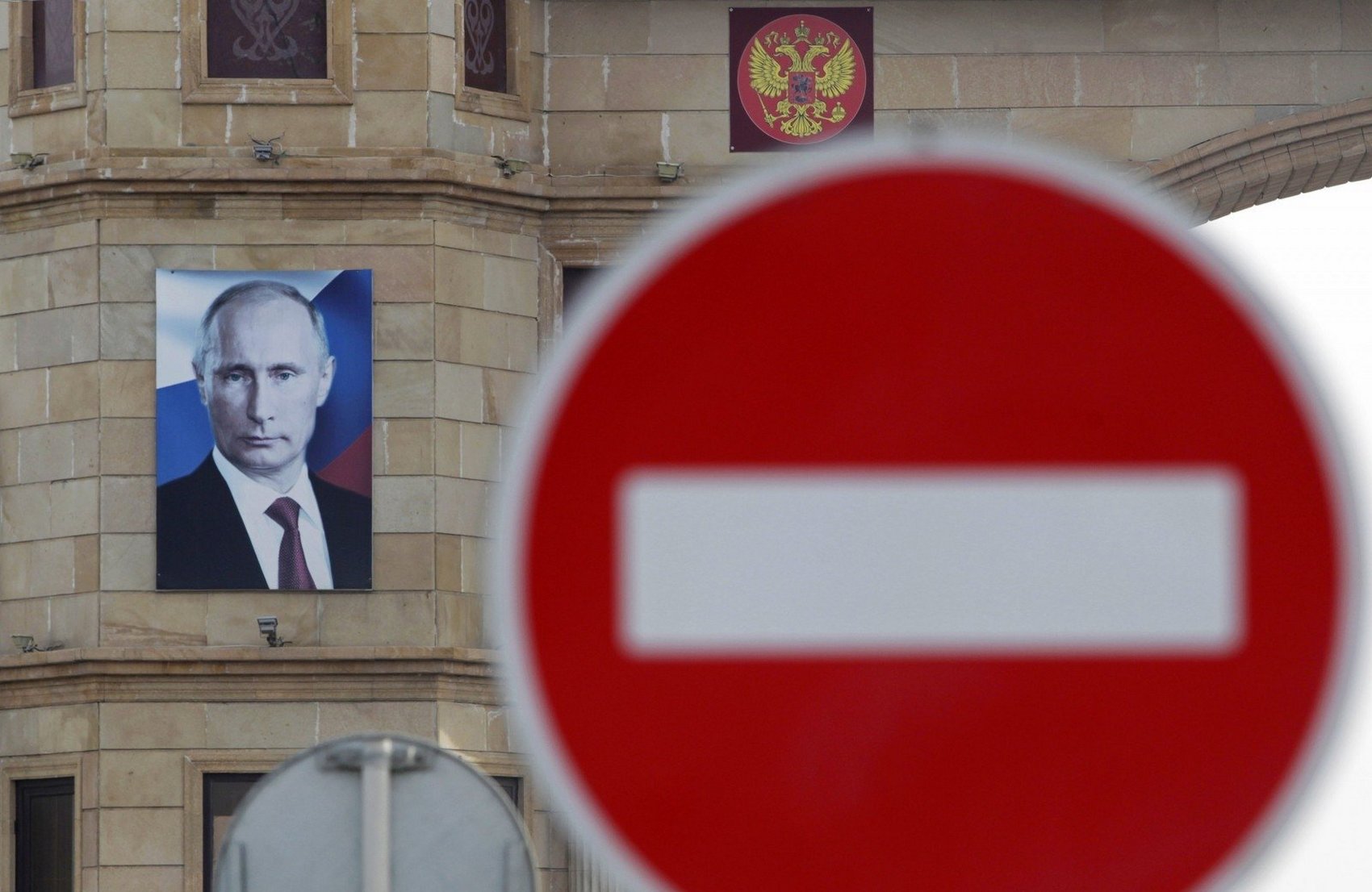 Климкин: «Нам бы хотелось, чтобы санкции реально как ударили по России и убили»