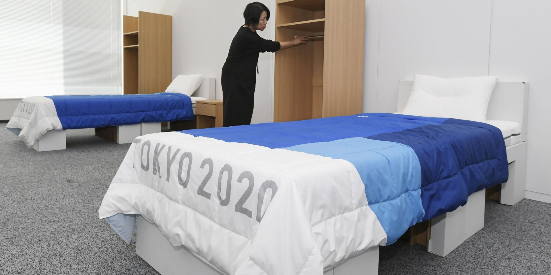 Для олимпийцев в Токио создали антисекс-кровати из картона