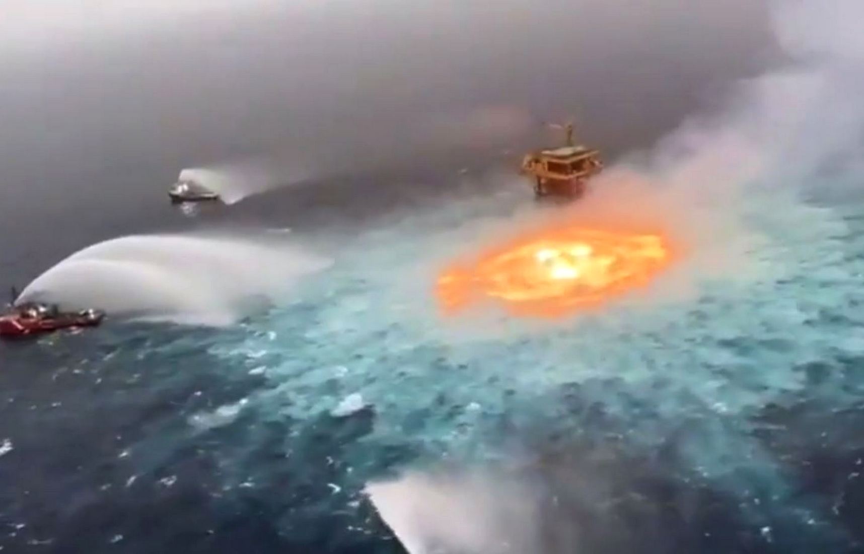 Под водой в Мексиканском заливе произошёл пожар на трубопроводе (видео)