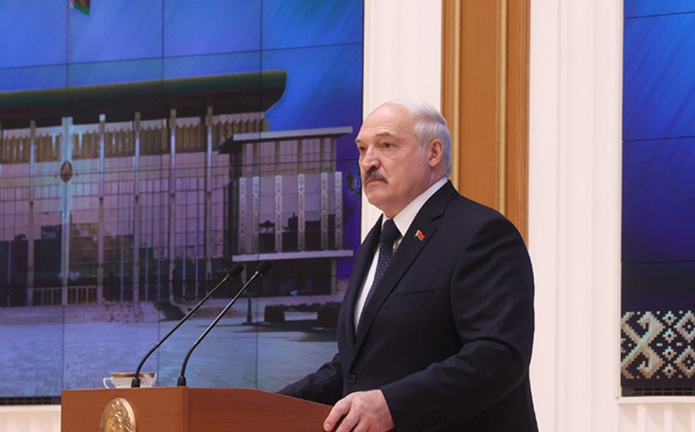 Лукашенко: главная цель санкций Запада — оставить белорусов без пенсий и зарплат