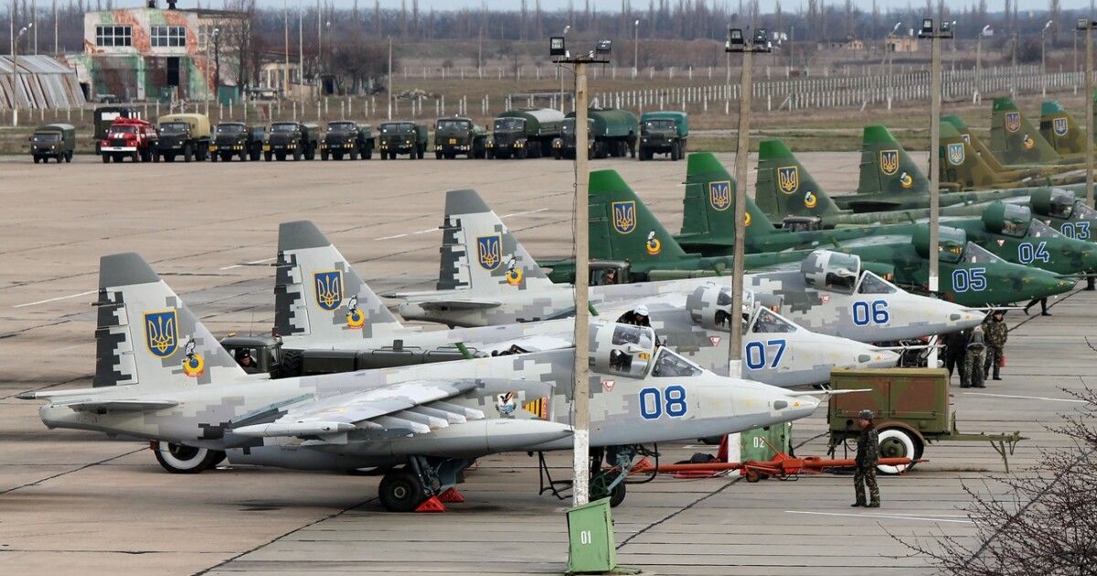 Украинские штурмовики Су-25 «атаковали» корабли ЧФ РФ