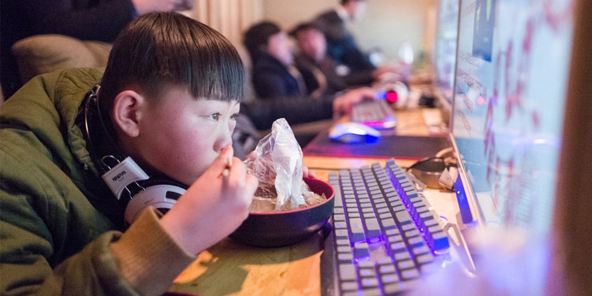 В Китае школьникам разрешили играть в видеоигры только 3 часа в неделю