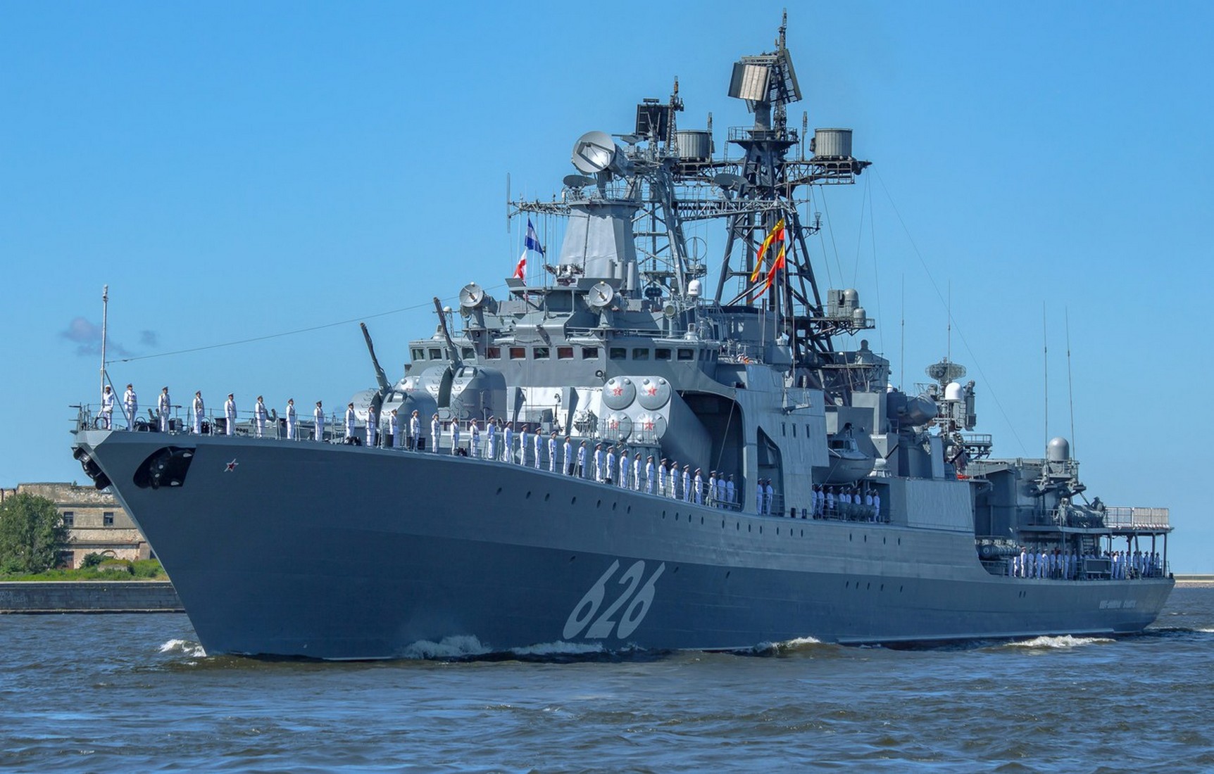 В МИД РФ отреагировали на отказ Испании разрешить российским военным кораблям зайти в порт Сеута