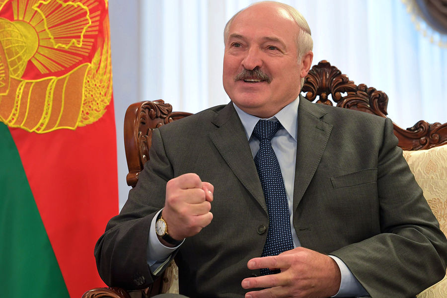 «Все орали: «Дайте перемен»: Лукашенко заявил о намерении обновить Конституцию Беларуси