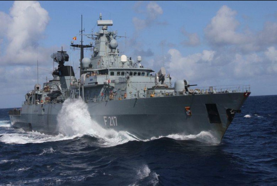 Берлин отправил военный корабль для сдерживания Китая в Южно-Китайское море