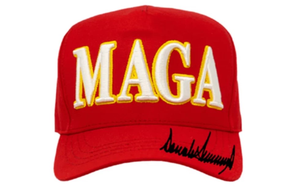 Трамп представил новый дизайн своей красной кепки - 1 - изображение