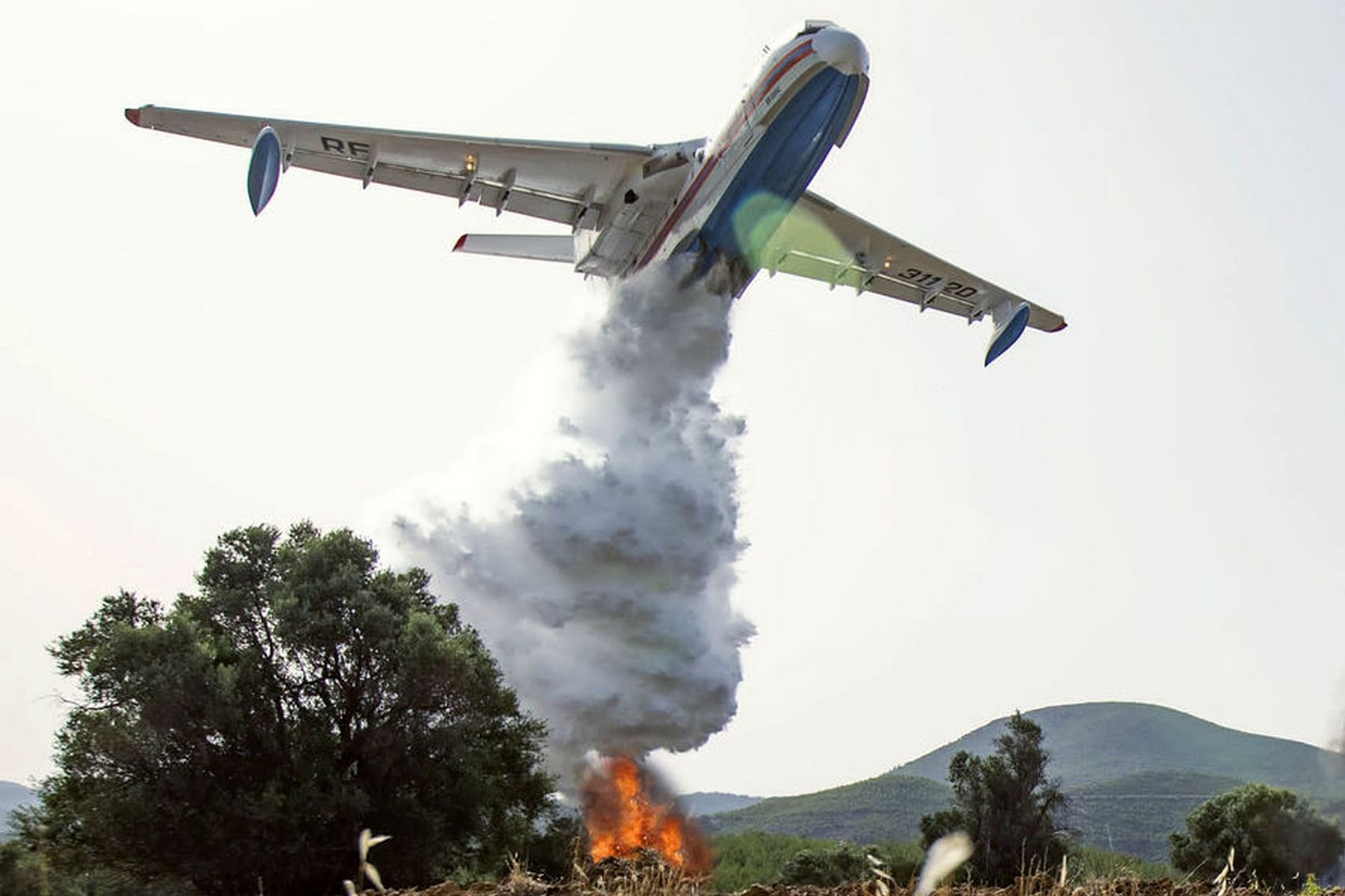 В Турции разбился российский пожарный самолёт (видео)