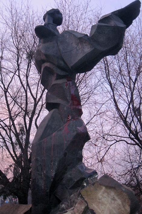 «Смерть ж*дам» и Sieg Heil: как в Украине оскверняют еврейские памятники, пока власти бездействуют - 3 - изображение