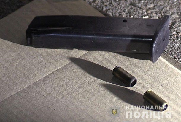 В Киеве ночью на улице застрелили мужчину (фото, видео) - 2 - изображение
