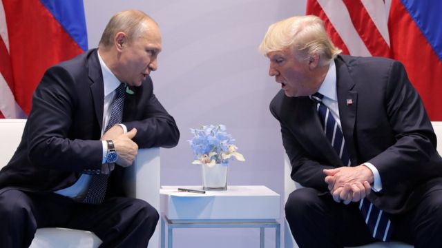 В США заявили, что Путин специально кашлял на встрече с Трампом