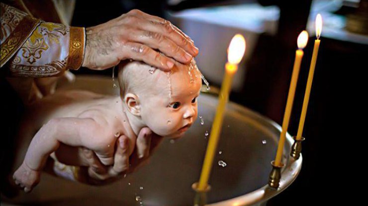 В РПЦ заявили, что крещенных в Православной церкви Украины детей нужно крестить заново 