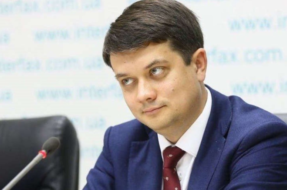 У Порошенко назвали сбор подписей за отставку Разумкова расправой Зеленского