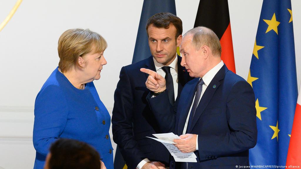 В Германии рассказали о деталях переговоров Путина, Меркель и Макрона