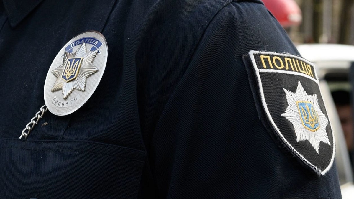 Украинским полицейским раздадут ковид-значки