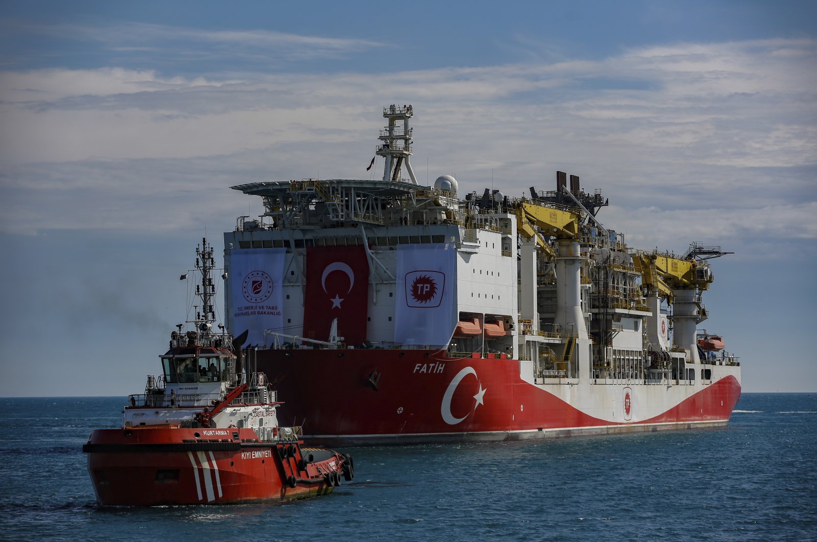 Турция направила весь свой спецфлот на освоение запасов газа в Черном море