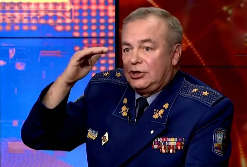 «Оружие попадает к противнику»: генерал ВСУ объяснил, почему США не хотят оснащать украинскую армию