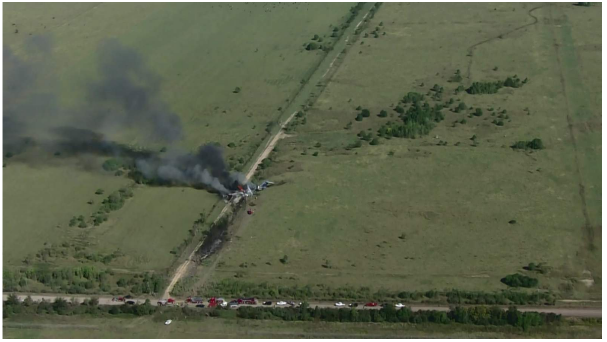 В Техасе разбился самолет с 21 пассажиром на борту (фото, видео) - 1 - изображение