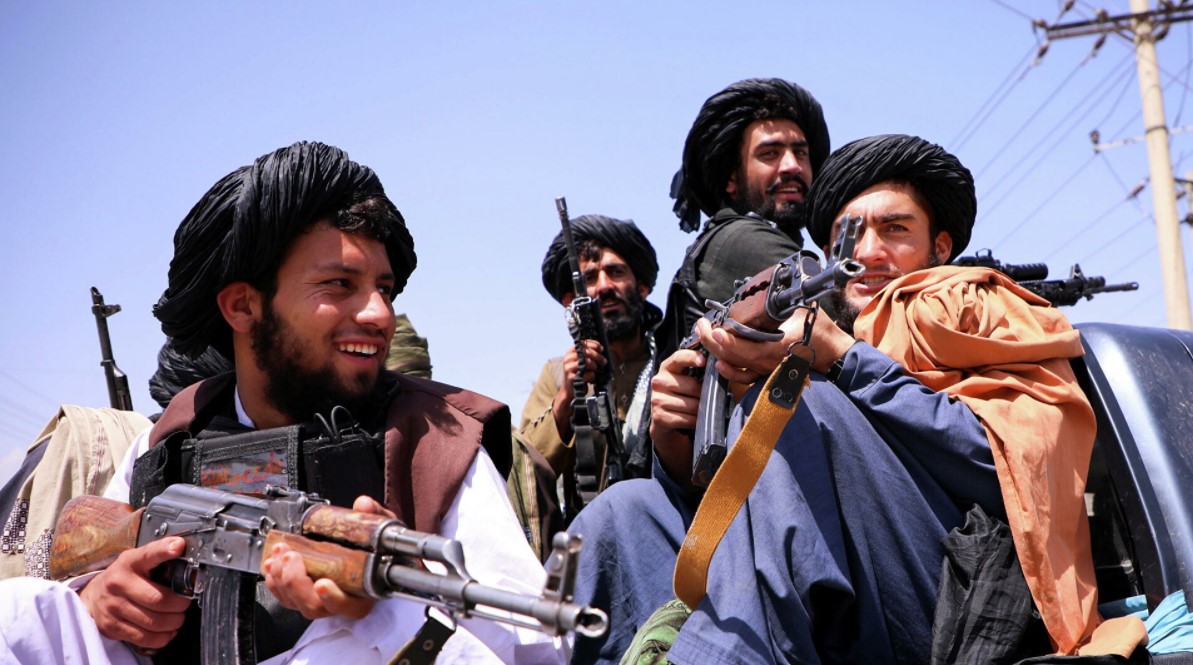Путин: не нужно пока торопиться с признанием талибов