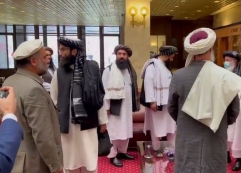 Талибы прибыли в Москву и проводят переговоры с Лавровым (видео)