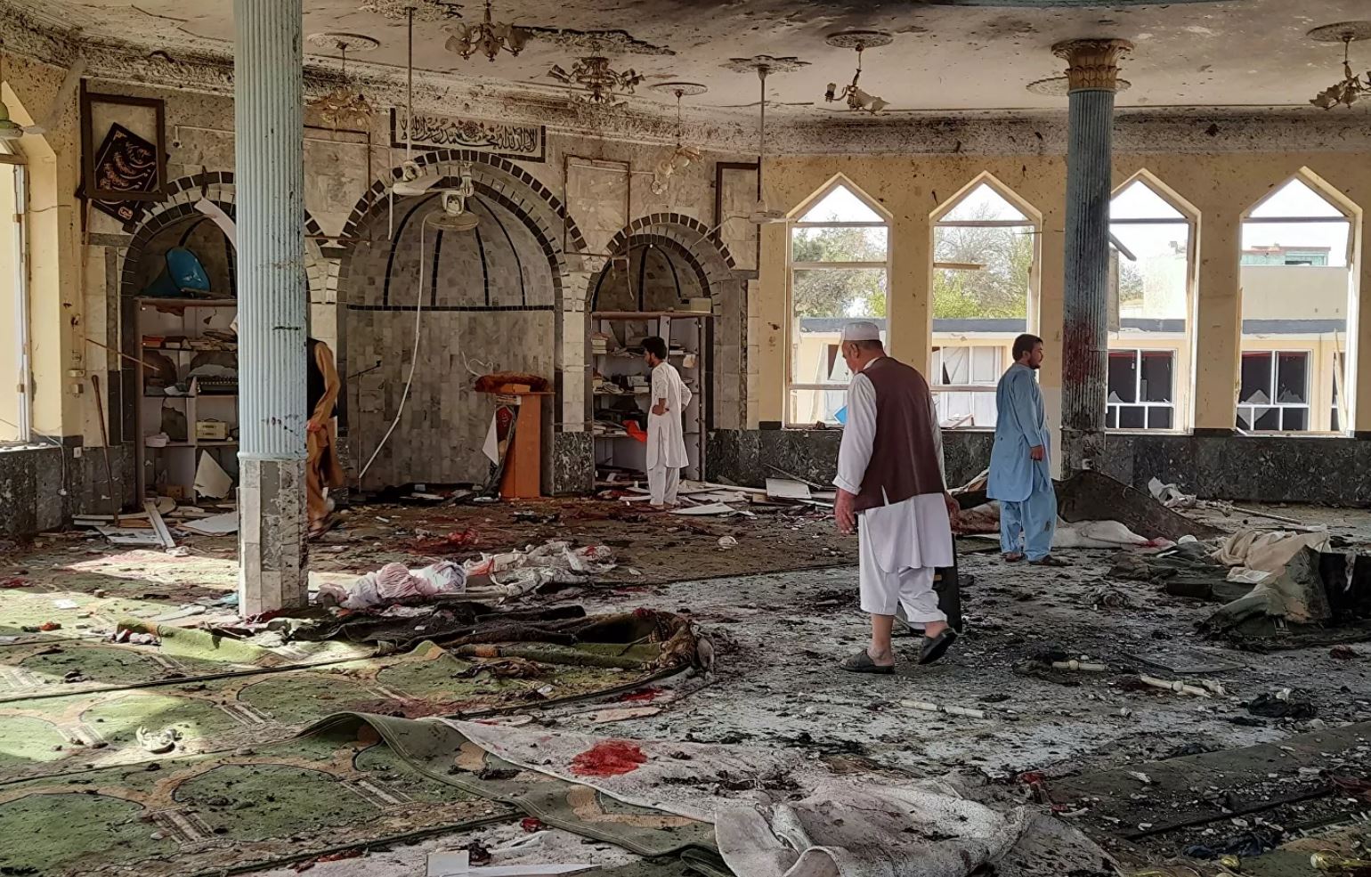 Талибы пообещали наказать виновных во взрыве мечети в Афганистане