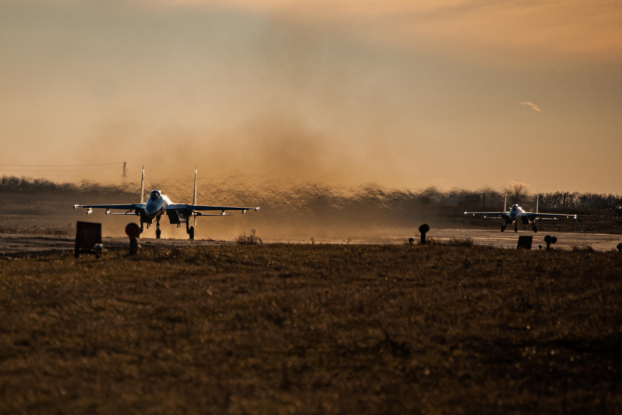 Ударная авиация ВВС Украины под прикрытием истребителей «нанесла удары по противнику» в акватории Черного моря (фото) - 2 - изображение