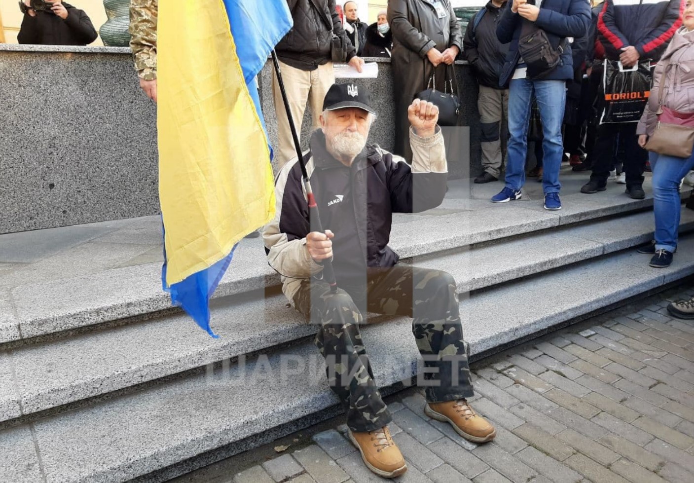 В Киеве и Виннице проходят митинги против обязательной вакцинации (видео) - 1 - изображение