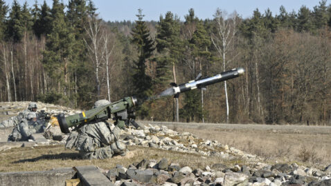 Эстония просит США, Германию и Финляндию разрешить ей поставить Украине ПТРК Javelin и 122-мм гаубицы
