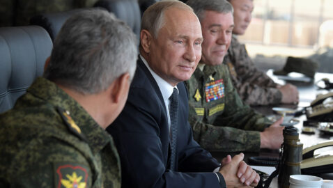 «Путин не сдается и намеревается поквитаться за унижение России»: в ЦРУ выразили обеспокоенность планами РФ по захвату Украины
