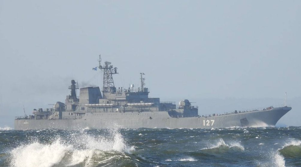 «Их уже шесть»: шведское и британское министерства обороны выразили возмущение возросшей активностью российских БДК в Балтийском море