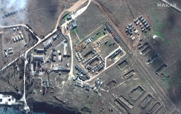 Опубликованы новые спутниковые снимки с доказательствами продолжающегося наращивания сил российской армии у границы с Украиной