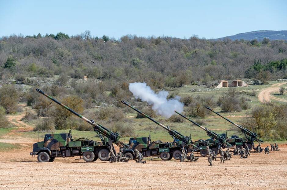 Франция передаст украине. Caesar 155mm Howitzer. Французская 155-мм САУ Caesar. Французская гаубица 155 мм.