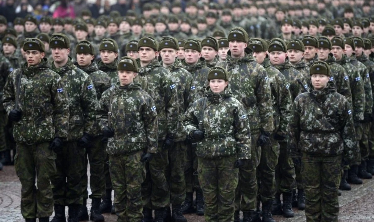 «К нам относятся серьёзно»: армия Финляндии пригрозила «послать сильный сигнал» России