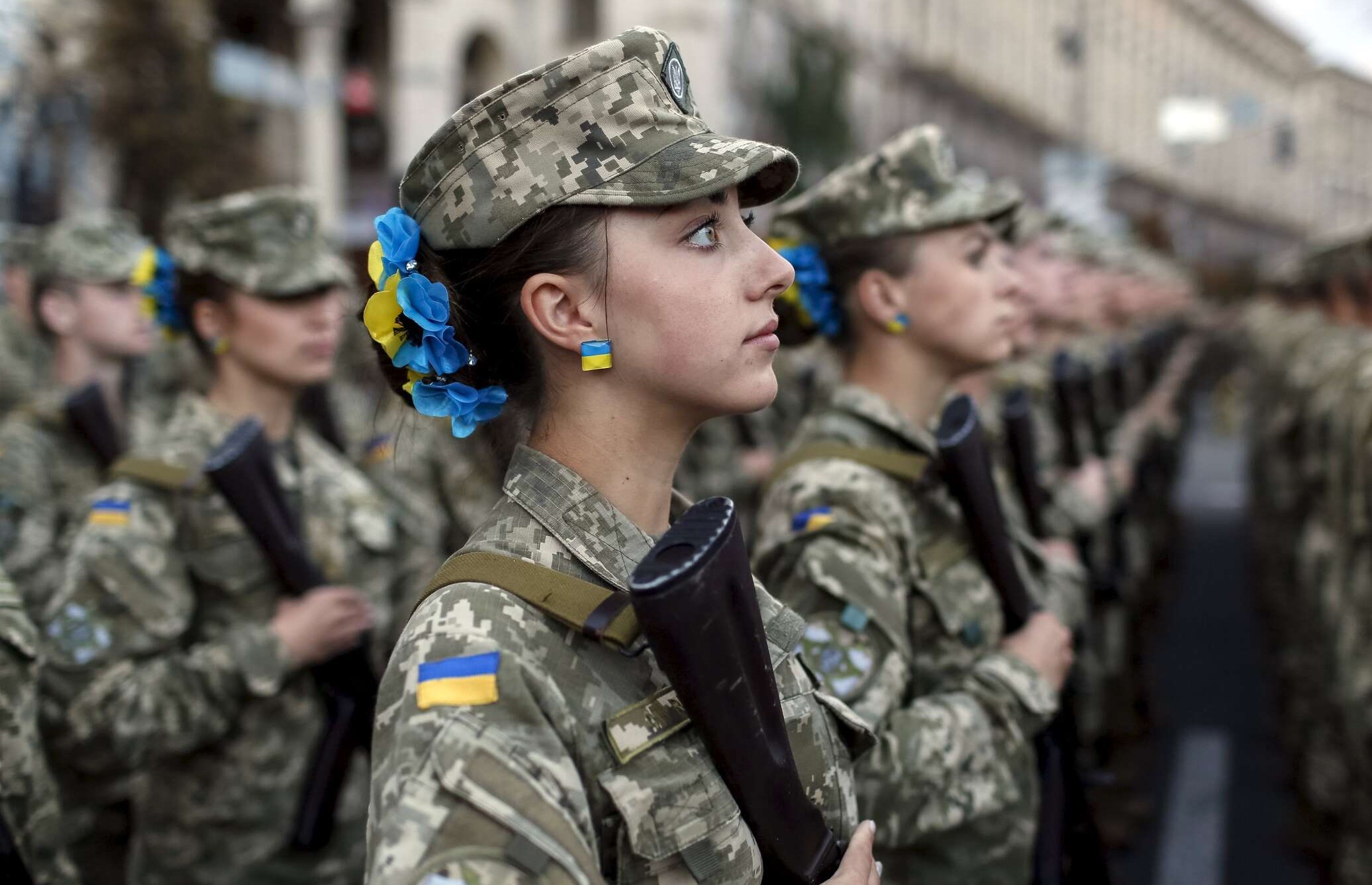 Украина девушки военные. Украинки военные. Женщины военные ВСУ. Женская армия Украины. Украинские женщины.